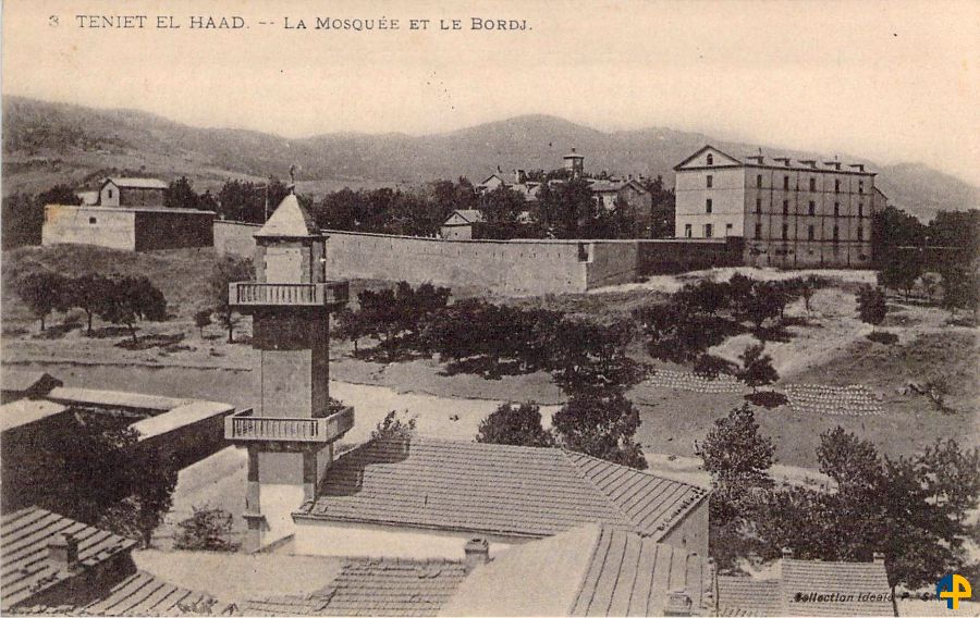 La mosquée et le bordj