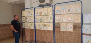 Le premier salon nationale des timbres-poste et objets d'art